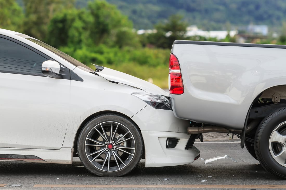 Car accidents are no fun, but they happen. When you, or someone close to you, gets in an accident, call the best towing company in the Rocklin area if you want the best service. Rocklin Ace Towing will get a nice flatbed tow truck out to the scene quickly, and get you damaged car on the way to an auto shop where it can be repaired.